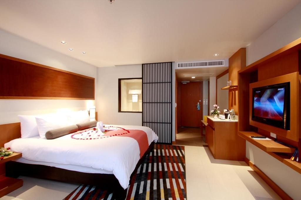 Ashlee Hub Hotell Patong